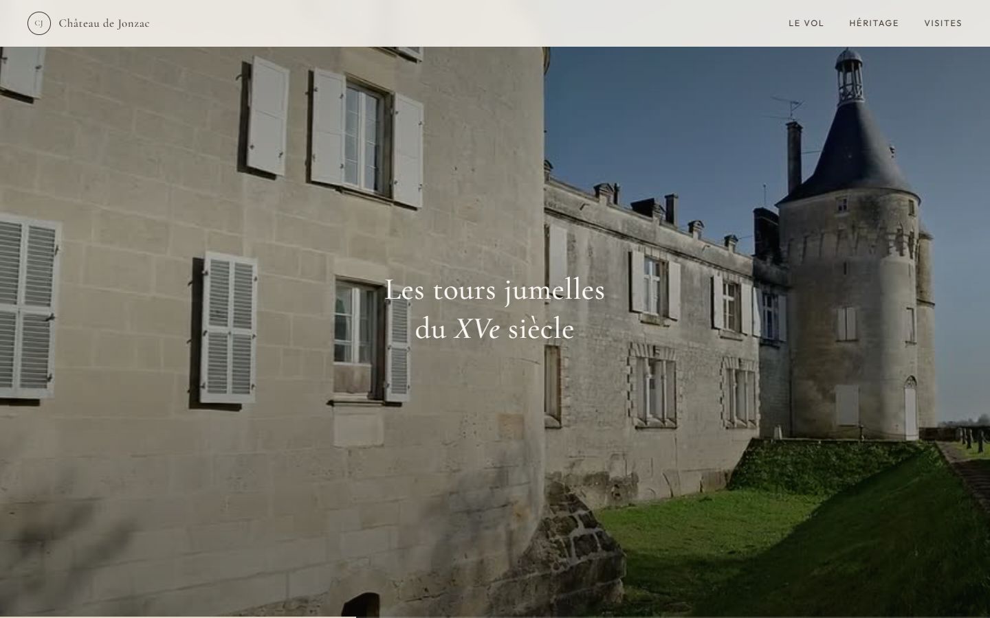 Château de Jonzac — Le vol au défilement
